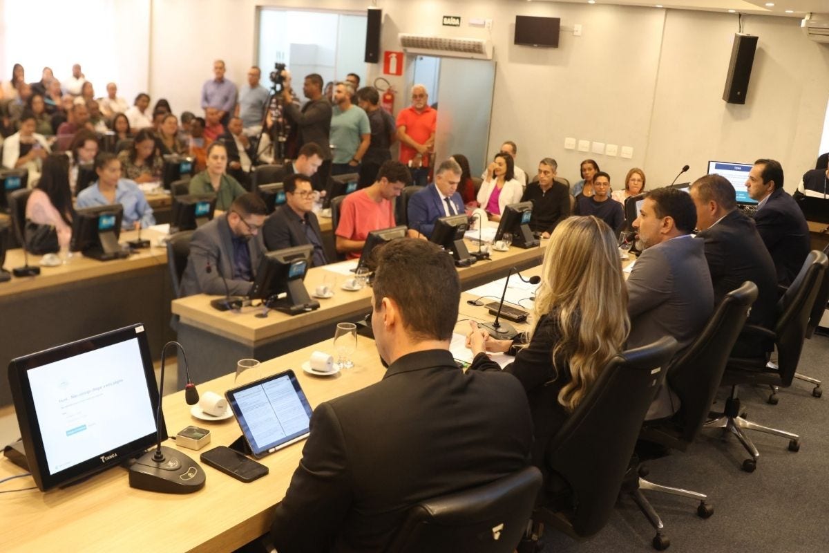 Proposta do Executivo da Lei Orçamentária Anual (LOA) 2026 foi debatida na Câmara Municipal, na última terça-feira (21)