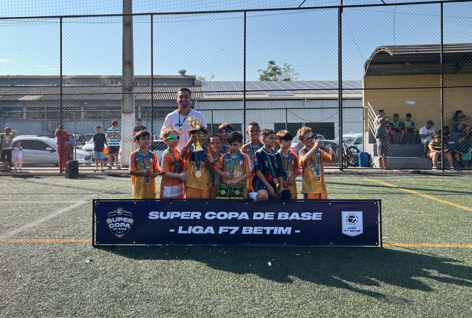 Pela categoria Ouro sub-7, a equipe do Souza Moreira Academy ficou com o troféu