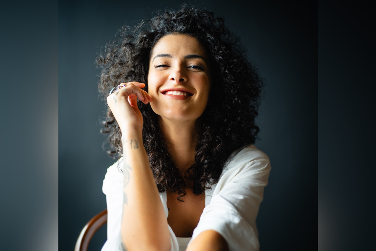 Giovana Fagundes tem 31 anos e uma vasta experiência no meio artístico