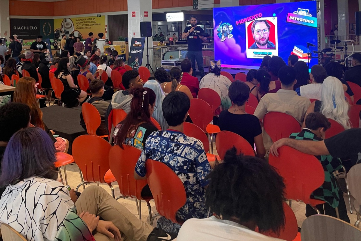 A terceira edição da Expo Geek movimenta o Monte Carmo Shopping com atividades para fãs de animes, games e filmes, incluindo concurso cosplay, áreas gamer e participação do dublador Charles Emmanuel