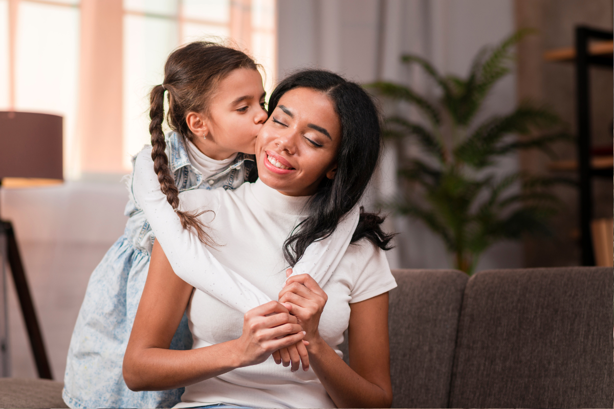 A mais valiosa dádiva que Deus concedeu à tua raça: o Amor de Mãe