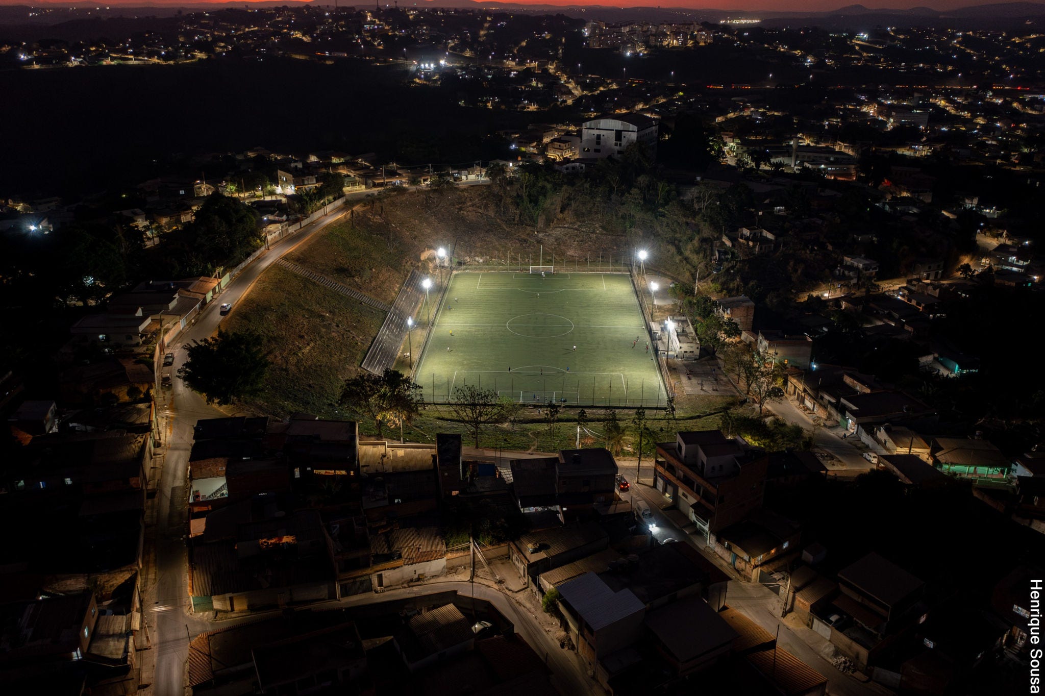 O campo Bilezão fica na  localizado na rua Duque de Caxias, 111, no bairro Citrolândia