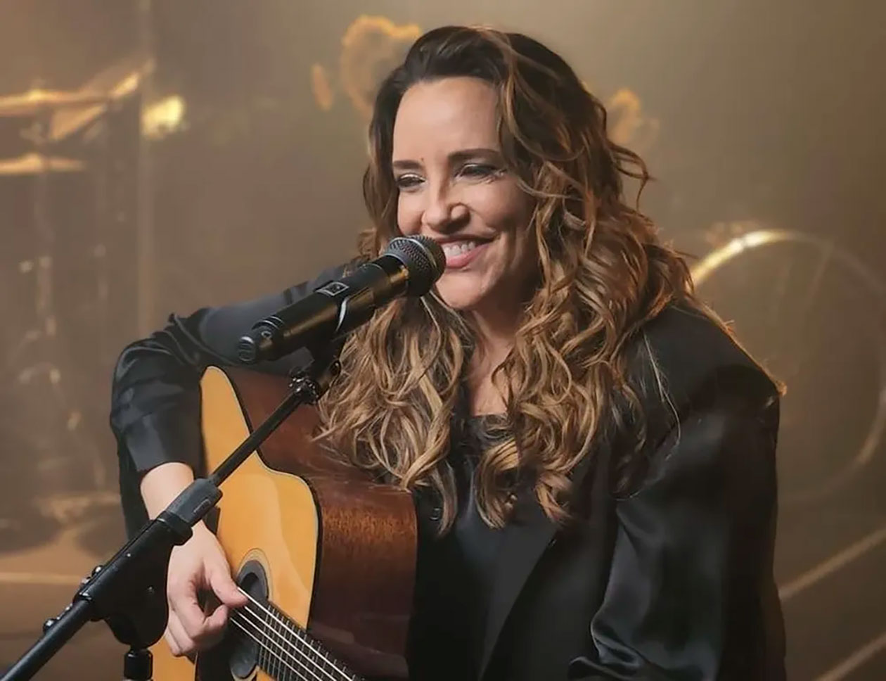 Ana Carolina se apresenta no BeFly Hall, em Belo Horizonte, no próximo dia 15, com a turnê “25 Anos”. 