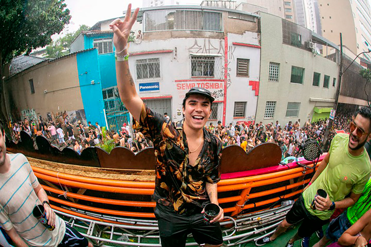 O Carnakvsh chega à sua quarta edição em 2026 consolidado como o maior Carnaval eletrônico gratuito do mundo