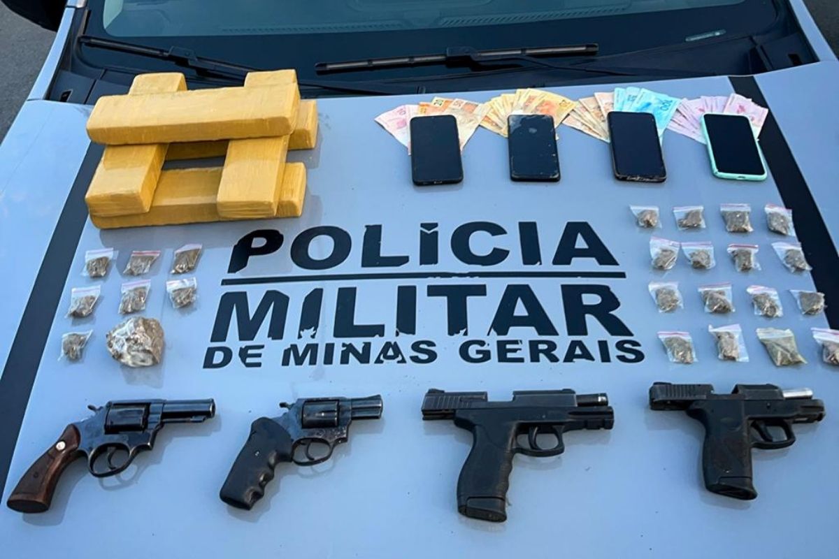 Ação da 188ª Companhia do 66º BPM apreendeu armas, drogas, dinheiro e celulares