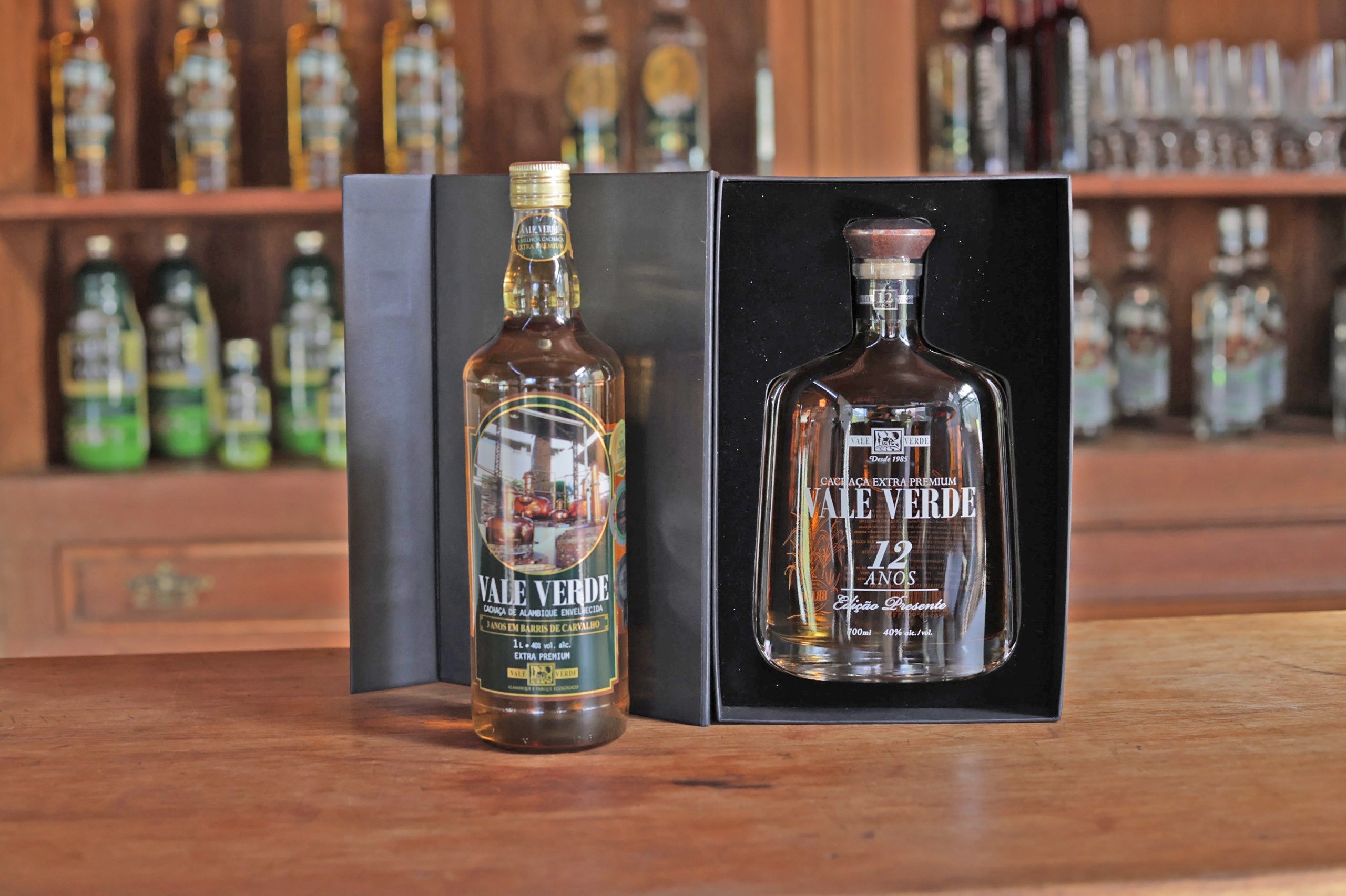 A Vale Verde Extrapremium faturou o Troféu Diamante, e a Vale Verde 12 anos ganhou o Troféu Ouro no 2º Concurso de Avaliação da Qualidade das Cachaças de Alambique e Aguardentes de Cana Mineiras